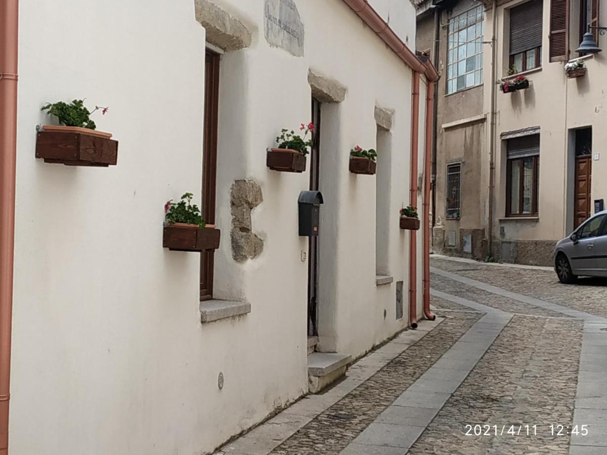 La Corte Di Grazia_Iun P2039/40 Nuoro  Buitenkant foto