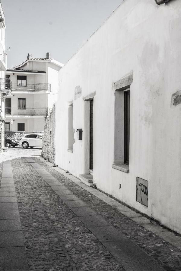 La Corte Di Grazia_Iun P2039/40 Nuoro  Buitenkant foto